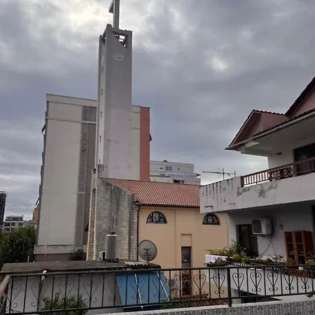 Madre Teresa Тирана